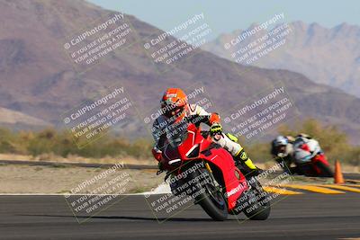 media/Nov-06-2022-SoCal Trackdays (Sun) [[208d2ccc26]]/Turn 14 (930am)/